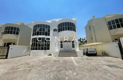 Villa - Studio - 5 Bathrooms for rent in Khalifa City - Abu Dhabi