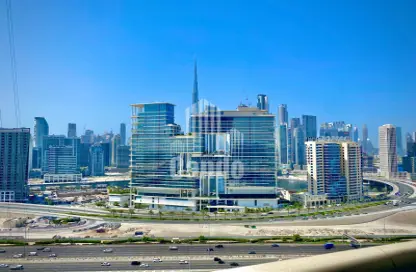 Apartment - 1 Bedroom - 2 Bathrooms for rent in Paramount Tower Hotel  and  Residences - Business Bay - Dubai