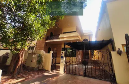 Villa - 4 Bedrooms - 4 Bathrooms for rent in Corniche Road - Abu Dhabi