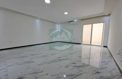 Apartment - 1 Bathroom for rent in Mohamed Bin Zayed City Villas - Mohamed Bin Zayed City - Abu Dhabi