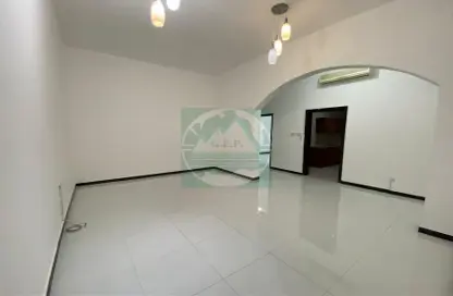 Apartment - 2 Bedrooms - 1 Bathroom for rent in Khalifa City A Villas - Khalifa City A - Khalifa City - Abu Dhabi