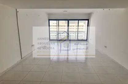 Apartment - 3 Bedrooms - 4 Bathrooms for rent in Silver Sands 3 - Mankhool - Bur Dubai - Dubai