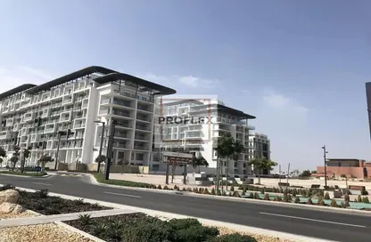 Apartment - 2 Bedrooms - 3 Bathrooms for sale in Oasis 1 - Oasis Residences - Masdar City - Abu Dhabi