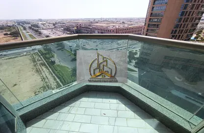 Apartment - 3 Bedrooms - 4 Bathrooms for rent in Al Heel Tower - Mubarak Bin Mohammed Street - Al Khalidiya - Abu Dhabi