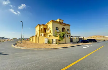 Villa - 6 Bedrooms for rent in Al Khawaneej 2 - Al Khawaneej - Dubai