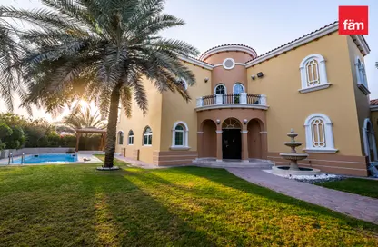 Villa - 5 Bedrooms - 5 Bathrooms for rent in Legacy - Jumeirah Park - Dubai