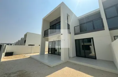 Villa - 4 Bedrooms - 5 Bathrooms for rent in Shams Townhouses - Town Square - Dubai