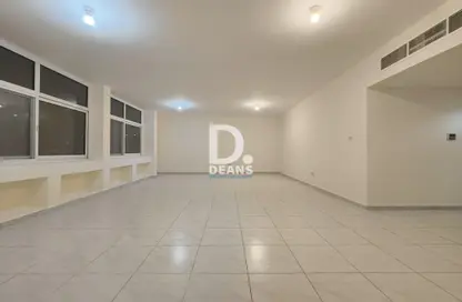 Apartment - 3 Bedrooms - 3 Bathrooms for rent in Al Wahda Street - Al Wahda - Abu Dhabi