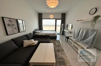 Apartment - 1 Bathroom for rent in Oasis Residences - Masdar City - Abu Dhabi