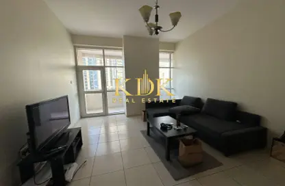 Apartment - 2 Bedrooms - 2 Bathrooms for rent in Royal Residence 1 - Royal Residence - Dubai Sports City - Dubai