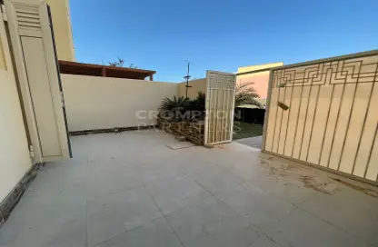 Townhouse - 4 Bedrooms - 5 Bathrooms for rent in Khannour Community - Al Raha Gardens - Abu Dhabi