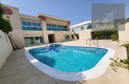 Villa - 5 Bedrooms - 4 Bathrooms for rent in Jumeirah 1 Villas - Jumeirah 1 - Jumeirah - Dubai