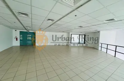 Retail - Studio - 1 Bathroom for rent in DXB Tower - Sheikh Zayed Road - Dubai