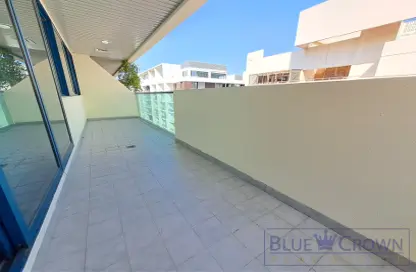 Apartment - 3 Bedrooms - 3 Bathrooms for rent in Mankhool - Bur Dubai - Dubai