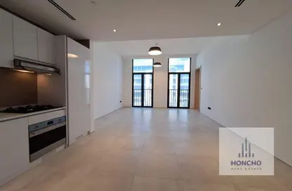 Apartment - 1 Bedroom - 2 Bathrooms for rent in Jumeirah Garden City - Al Satwa - Dubai