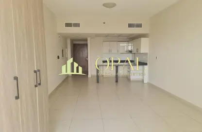 Apartment - 1 Bathroom for rent in Dubai Production City (IMPZ) - Dubai