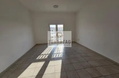 Apartment - 1 Bathroom for rent in Discovery Gardens - Dubai