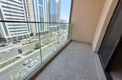 Apartment - 3 Bedrooms - 4 Bathrooms for rent in Sola Tower - Al Najda Street - Abu Dhabi