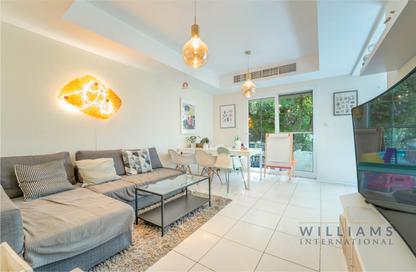 Villa - 2 Bedrooms - 3 Bathrooms for sale in Springs 11 - The Springs - Dubai