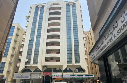 Apartment - 2 Bedrooms - 2 Bathrooms for rent in Rolla Square - Rolla Area - Sharjah