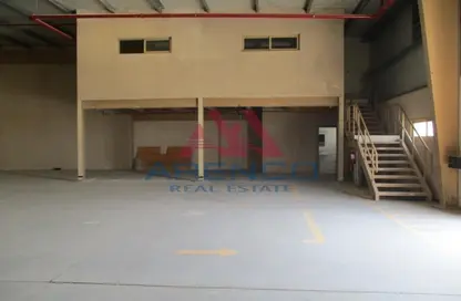 Warehouse - Studio for rent in Phase 1 - Dubai Investment Park (DIP) - Dubai