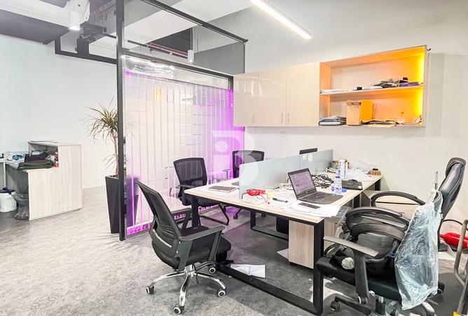 Office Space - Studio - 1 Bathroom for rent in Park Lane Tower - Business Bay - Dubai