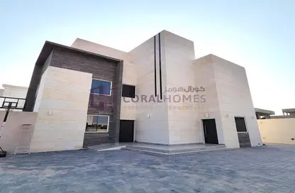 Villa - 4 Bedrooms - 5 Bathrooms for rent in Al Khawaneej - Dubai