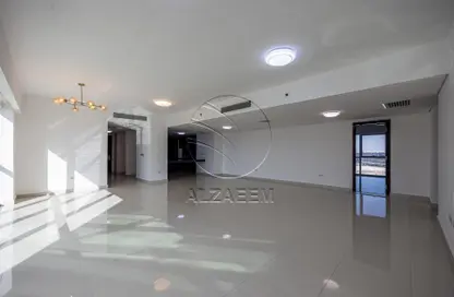 Apartment - 3 Bedrooms - 4 Bathrooms for rent in RAK Tower - Marina Square - Al Reem Island - Abu Dhabi