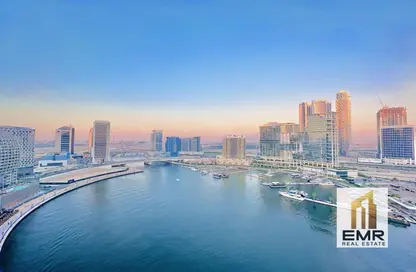 شقة - 3 غرف نوم - 5 حمامات للايجار في برج كورال - الخليج التجاري - دبي