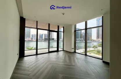 Duplex - 3 Bedrooms - 5 Bathrooms for rent in Peninsula Five - Peninsula - Business Bay - Dubai