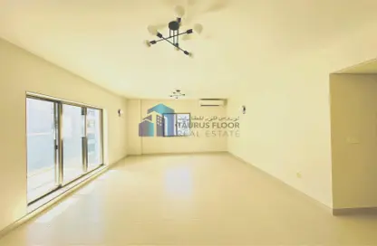 Apartment - 3 Bedrooms - 3 Bathrooms for rent in Al Rigga Building - Al Muraqqabat - Deira - Dubai