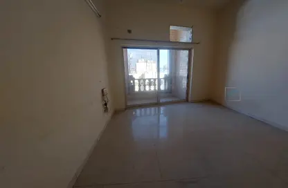 Apartment - 1 Bathroom for rent in Al Souk Al Kabeer - Bur Dubai - Dubai