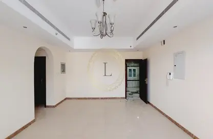 Apartment - 2 Bedrooms - 2 Bathrooms for rent in Hai Qesaidah - Central District - Al Ain