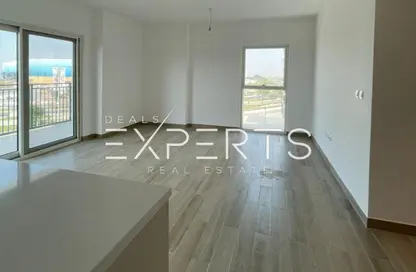 Apartment - 3 Bedrooms - 4 Bathrooms for sale in Waters Edge - Yas Island - Abu Dhabi