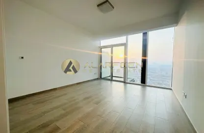 Apartment - 1 Bathroom for rent in Bloom Towers C - Bloom Towers - Jumeirah Village Circle - Dubai