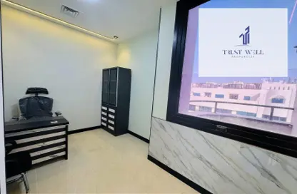 Office Space - Studio - 4 Bathrooms for rent in Al Sawari Tower - Al Khalidiya - Abu Dhabi