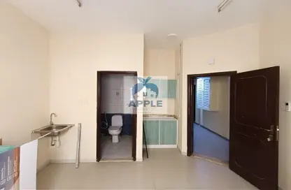 Apartment - 1 Bathroom for rent in Muwaileh - Sharjah