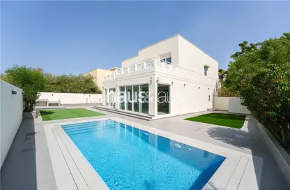 Villa - 4 Bedrooms - 4 Bathrooms for sale in Meadows 9 - Meadows - Dubai