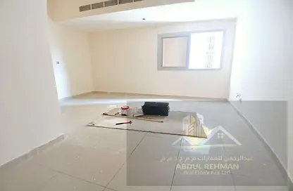 Apartment - 1 Bathroom for rent in Al Majaz 3 - Al Majaz - Sharjah