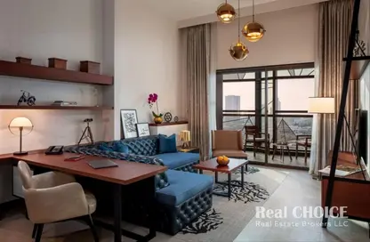 Living Room image for: Hotel  and  Hotel Apartment - 3 Bedrooms - 4 Bathrooms for rent in DoubleTree by Hilton Dubai M Square Hotel  and  Residences - Mankhool - Bur Dubai - Dubai, Image 1