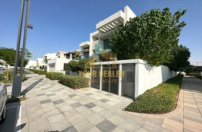 Villa - 4 Bedrooms - 6 Bathrooms for sale in District One - Mohammed Bin Rashid City - Dubai