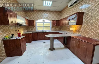 Apartment - 4 Bedrooms - 5 Bathrooms for rent in Khalifa City - Abu Dhabi