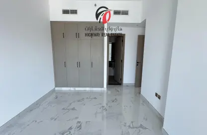 Apartment - 1 Bedroom - 2 Bathrooms for rent in Jumeirah Garden City - Al Satwa - Dubai