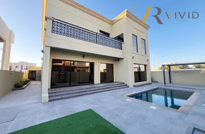 Villa - 5 Bedrooms - 7 Bathrooms for sale in Legacy - Jumeirah Park - Dubai