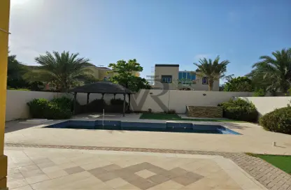 Villa - 3 Bedrooms - 4 Bathrooms for sale in Legacy Nova Villas - Jumeirah Park - Dubai