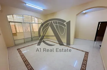 Apartment - 4 Bedrooms - 5 Bathrooms for rent in Al Sarooj - Al Ain