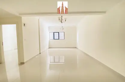 Apartment - 1 Bedroom - 2 Bathrooms for rent in Muwailih Building - Muwaileh - Sharjah