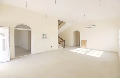 Villa for rent in Baniyas East - Baniyas - Abu Dhabi