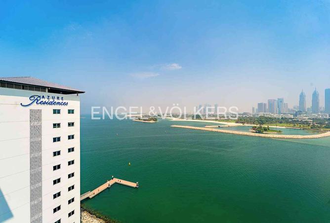 Apartment - 1 Bedroom - 2 Bathrooms for sale in Azure Residences - Palm Jumeirah - Dubai