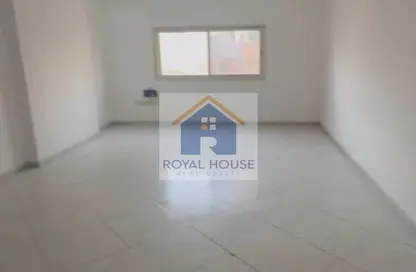 Apartment - 2 Bedrooms - 2 Bathrooms for rent in Al Qasba - Sharjah